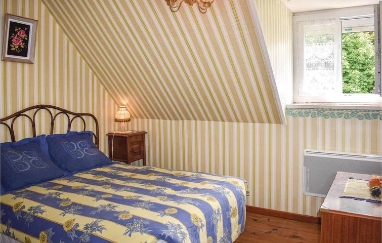 Appartement de jardin avec parking et foyer ! in Le Faouët, Cotes-d'Armor