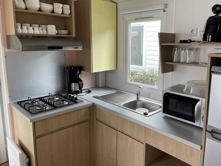 Mobil home pour 4 personnes, avec bassin pour enfant et terrasse dans Plage des Conches - 3