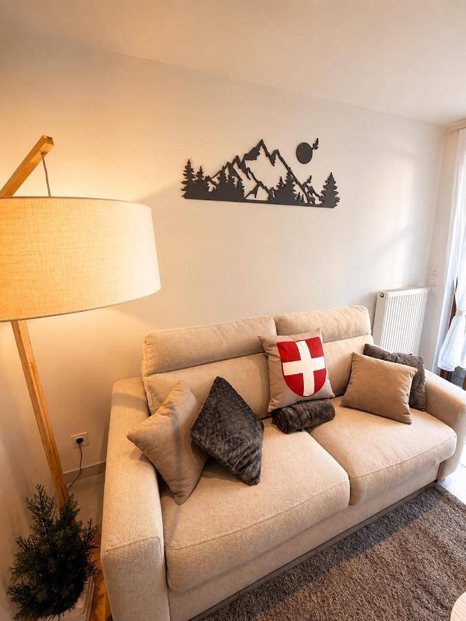 Gîte pour 4 personnes, avec Balcon et Vue dans Office De Tourisme Challes Les Eaux - 2