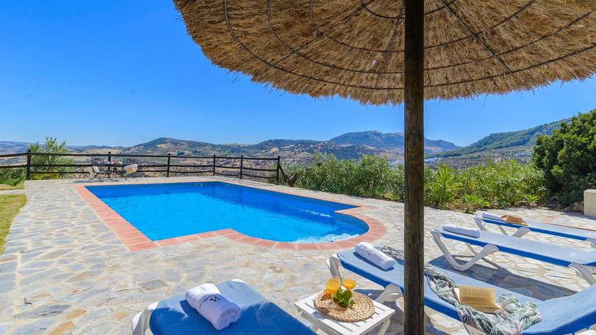 Casa rural para 6 personas, Se admiten mascotas en Sierra de Cádiz - 2