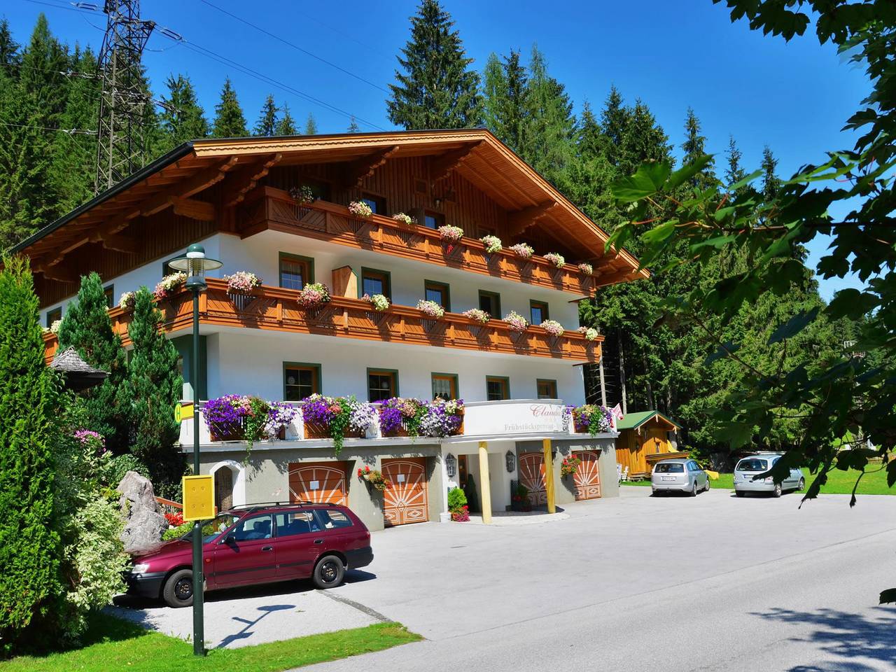 Geheel vakantieappartement, Driepersoonskamer, douche, Wc in Flachau, Ski Amadé