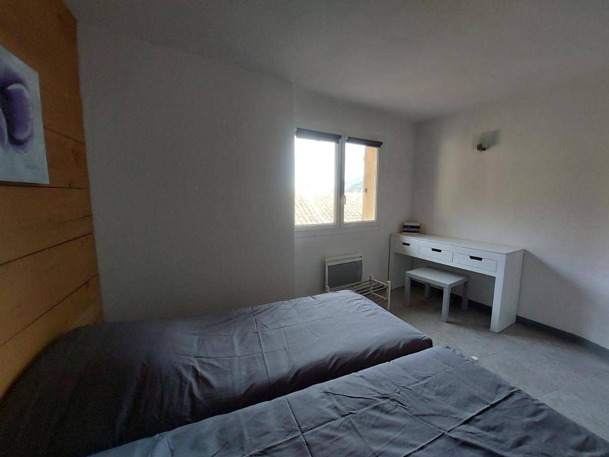 Three-Bedroom House in Le Mas, Région de Cannes