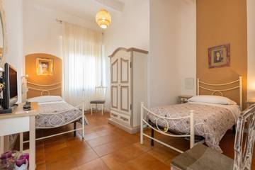 Ferienwohnung für 2 Personen, mit Garten in Livorno