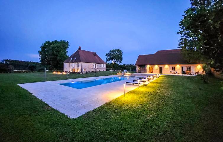 Maison de vacances pour 15 personnes avec piscine in Jura Francais