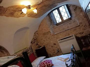 Gîte pour 6 personnes, avec vue et terrasse à Castel del Monte