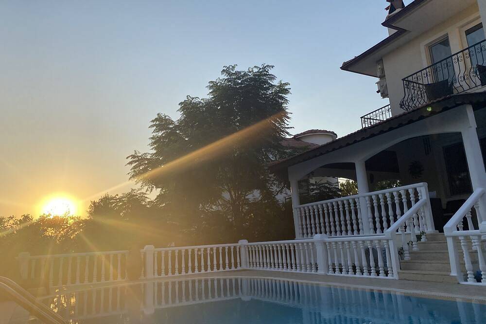 Villa for 10 People in Ölüdeniz, Muğla Province