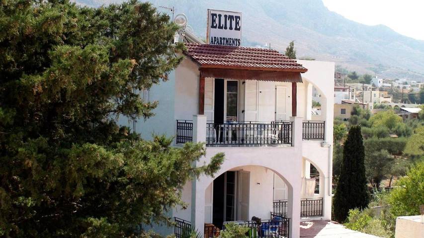 Appartement de vacances pour 2 personnes, avec vue ainsi que jardin et terrasse