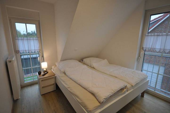 Bauernhof für 6 Personen, mit Balkon/Terrasse und Terrasse sowie Garten in Wittmund - 2