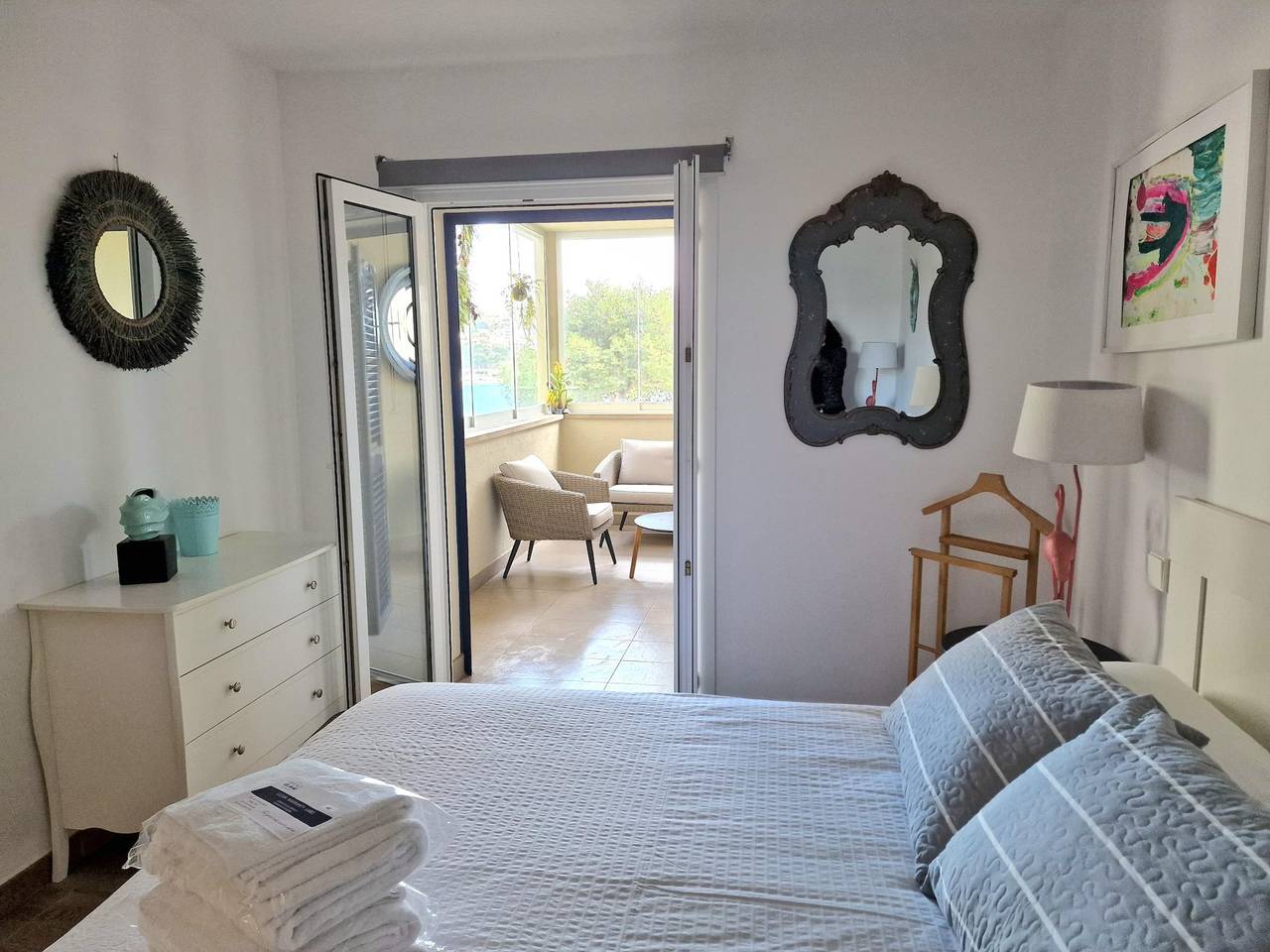 Apartamento vacacional entero, Magnifico Apartamento A Primera Linea Con Vistas Al Mar Y Terraza in Sant Feliu de Guíxols, Costa Brava