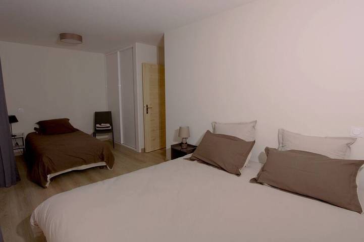 Gîte pour 5 personnes, avec jardin à Faverges - 2