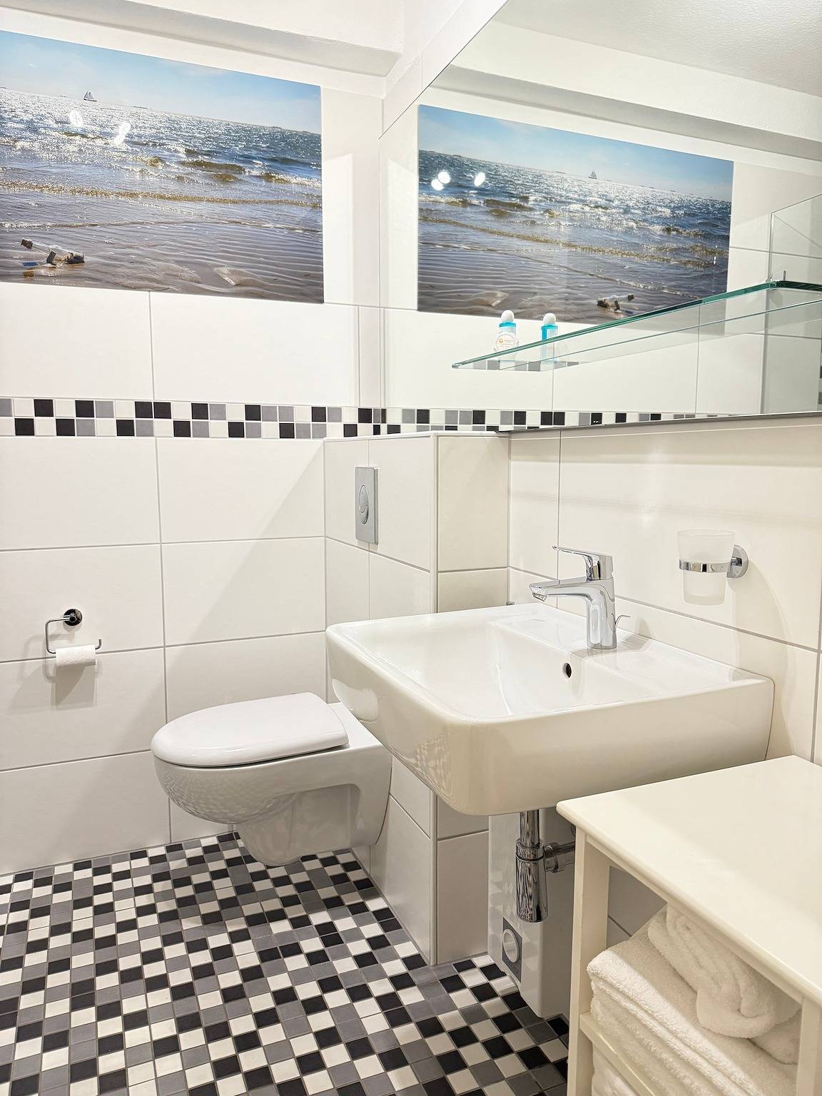 Ganze Ferienwohnung, Haus Bornholm Whg 03 in Nieblum, Föhr