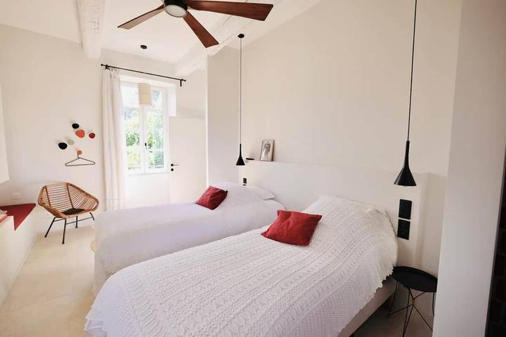 Location de vacances pour 4 personnes, avec piscine à Saint-Victor-la-Coste - 3