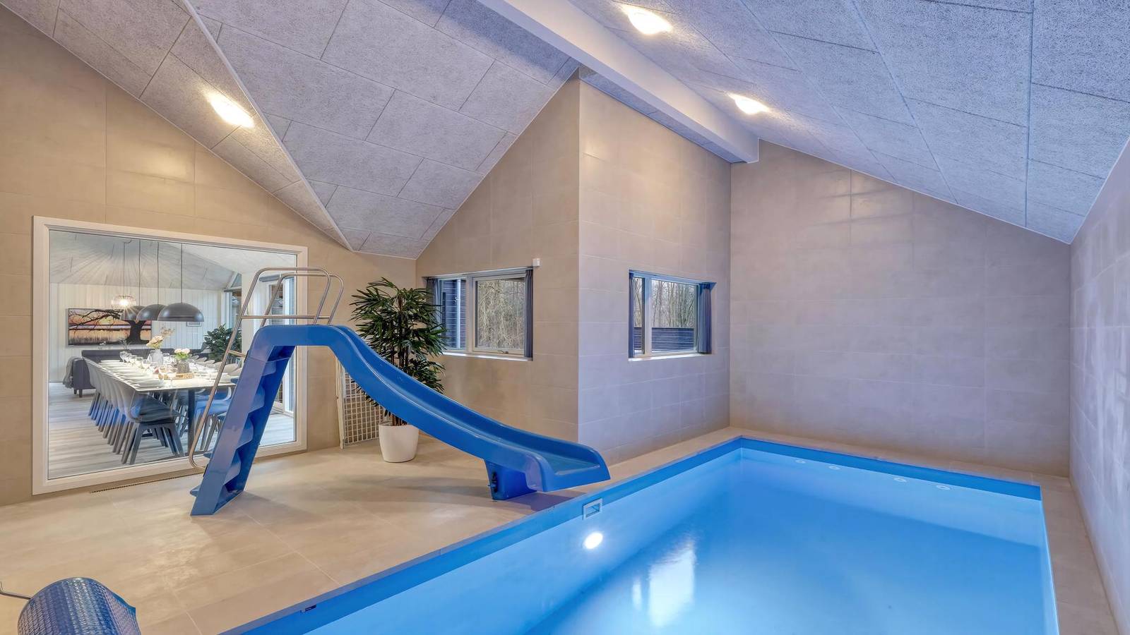 761 - Poolhaus für 16 Gäste am Trams am See in Deutschland in Jesendorf, Nordwestmecklenburg (Wismar und Umgebung)