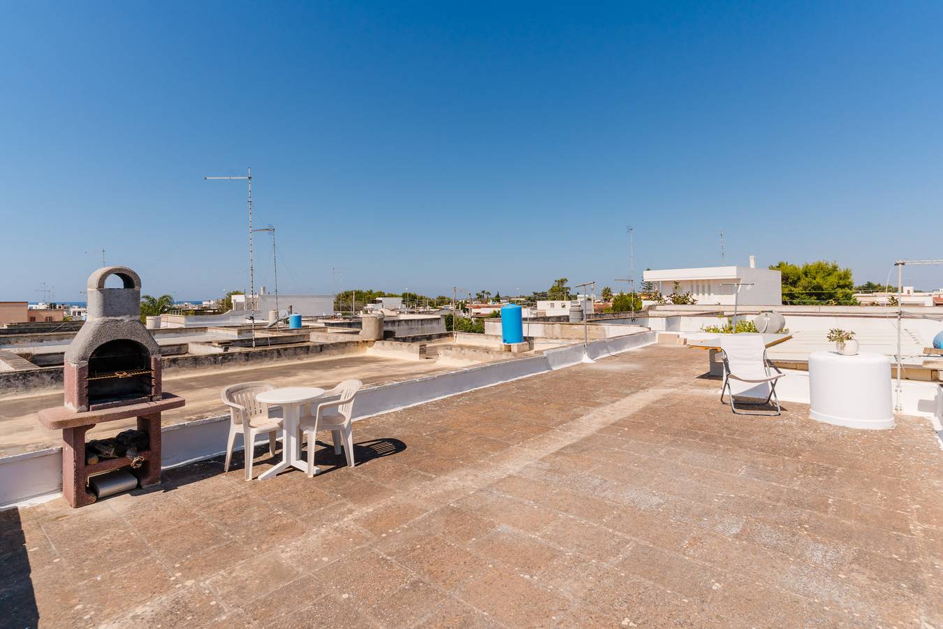 Casa vacanze 'Titti' con terrazza privata, giardino privato e aria condizionata in Torre Lapillo, Golfo di Taranto