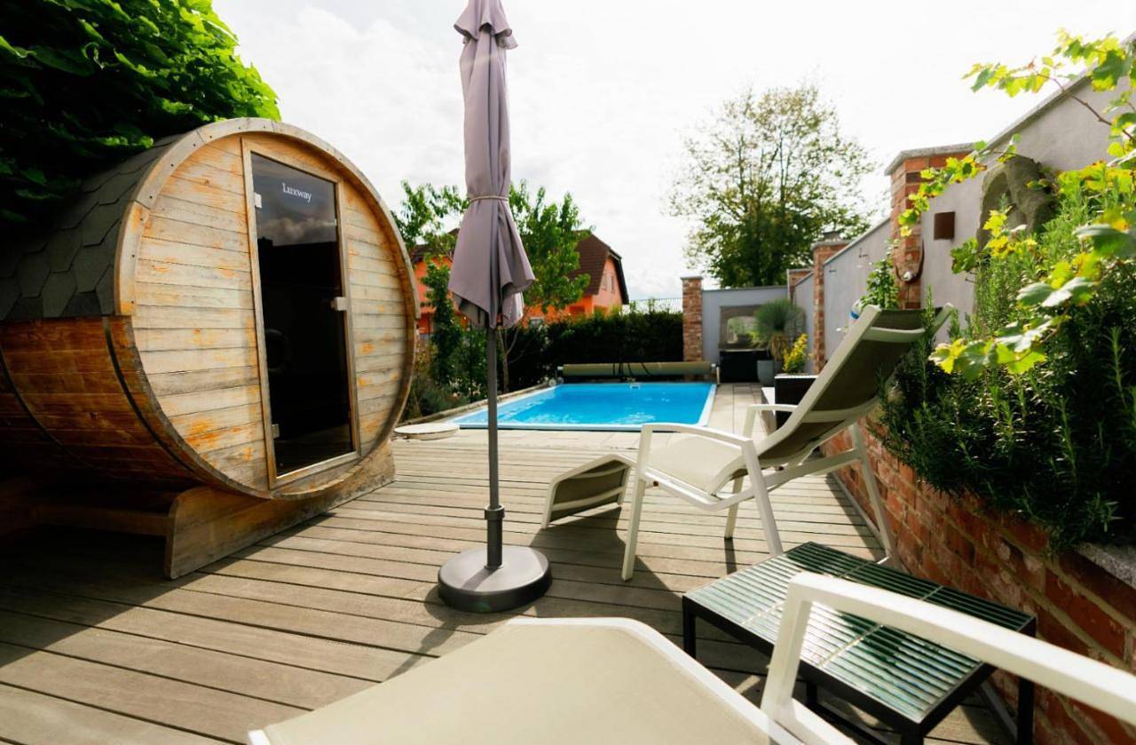 Alte Schmiede mit Sauna, Pool und Whirpool im Außenbereich schönstes Ferienhaus der Lausitz in Geierswalde, Elsterheide