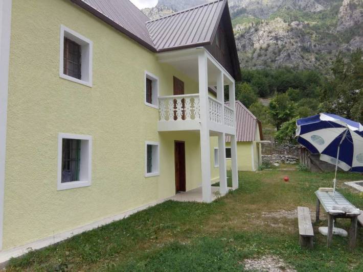 Lodge pour 3 personnes, avec jardin