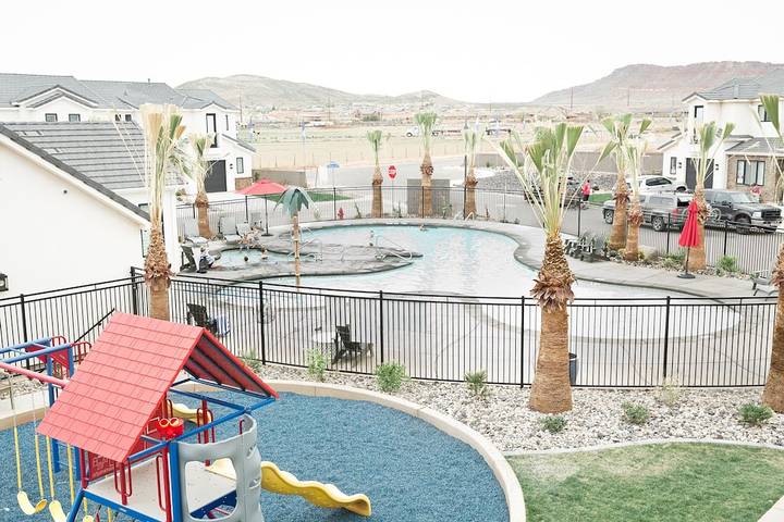 Vacation rental for 10 people, with hot tub and pool as well as terrace in Washington (UT)