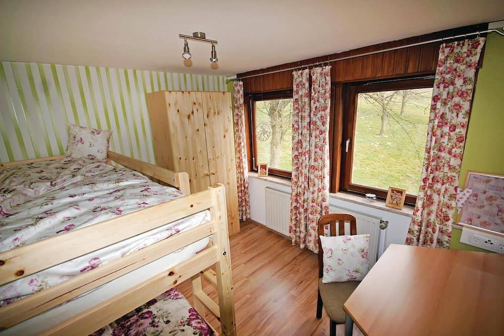 Ganze Wohnung, Schönes Apartment in Lügde mit Wlan in Lügde, Kreis Lippe