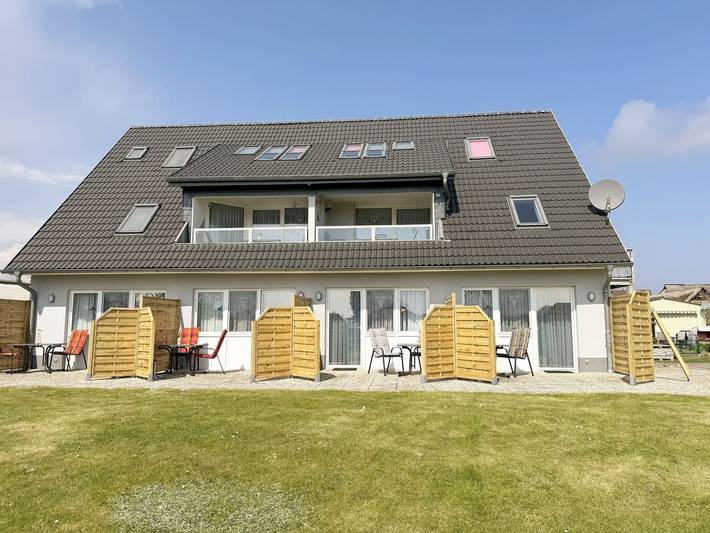 Ferienwohnung für 2 Personen, mit Balkon und Terrasse sowie Garten und Seeblick in Middelhagen - 2