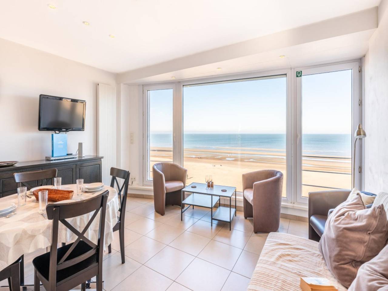 Ganze Wohnung, Renovierte Wohnung mit Meerblick
 in Koksijde-Bad, Koksijde