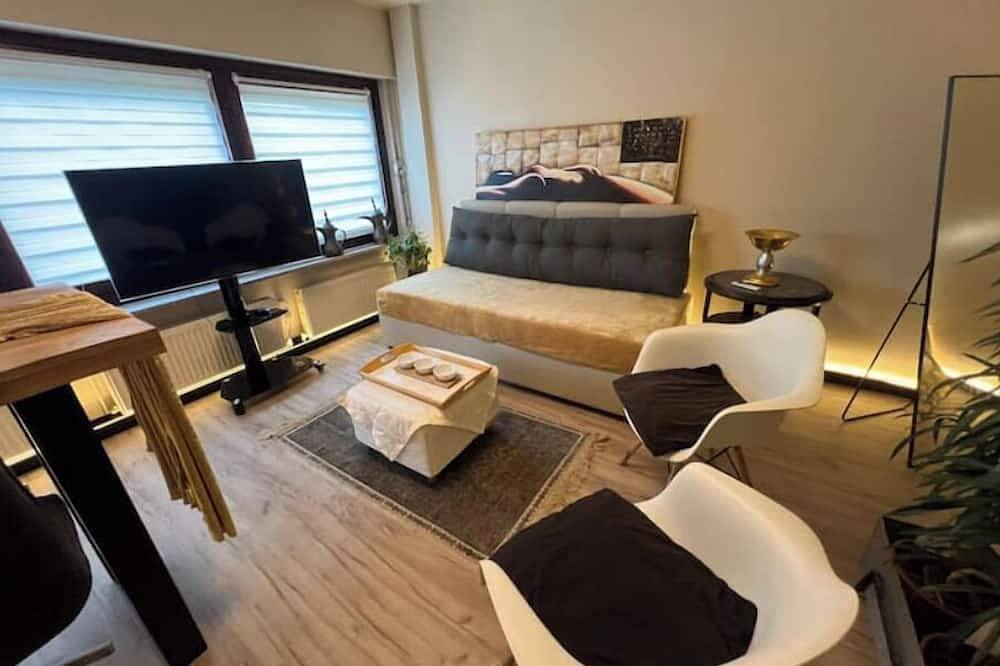 Ganze Wohnung, Ferienwohnung mit Garten und Terrasse in Neuenbürg, Nordschwarzwald