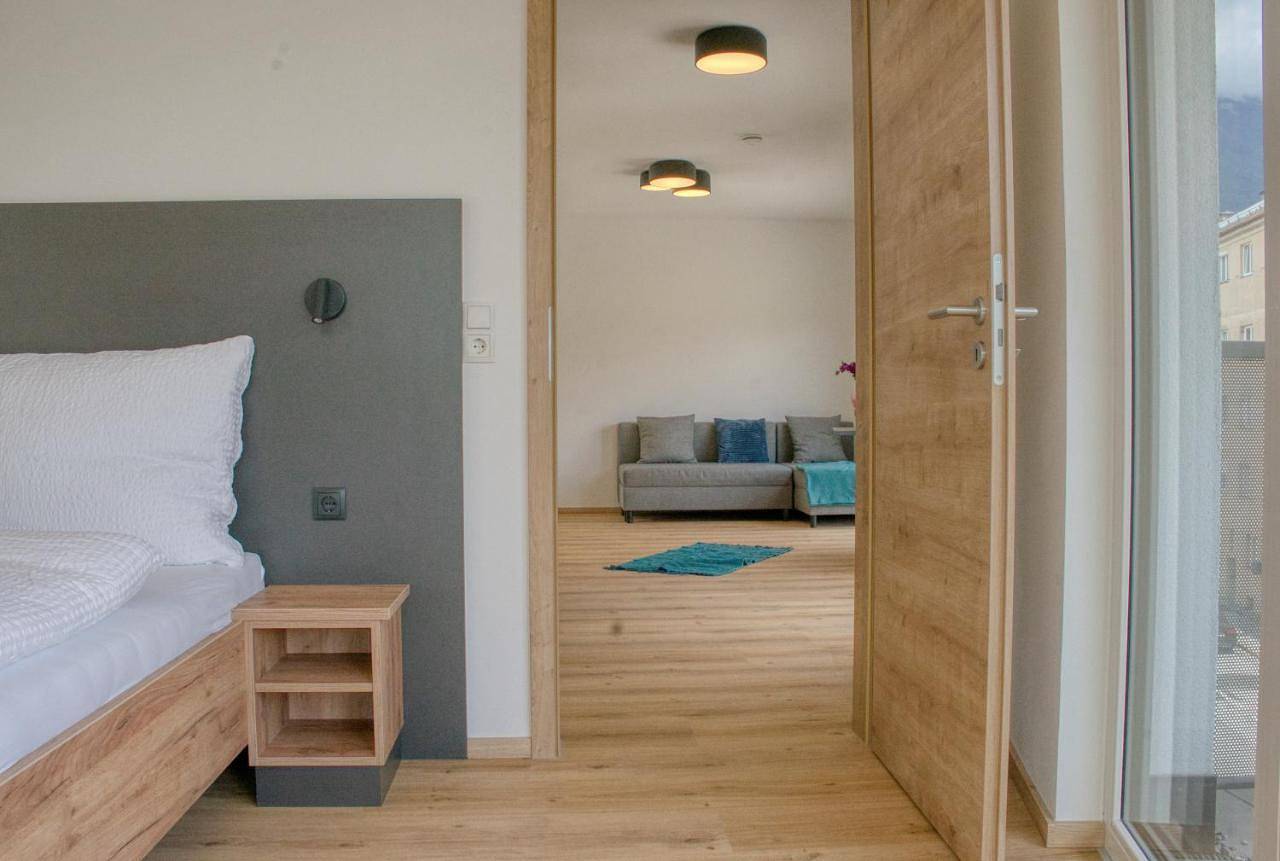 Myquartier City Chalets digital self check in in Innsbruck, District d'Innsbruck-Land