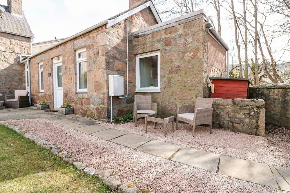 Log Cabin for 2 People in Ballater, Aberdeenshire
