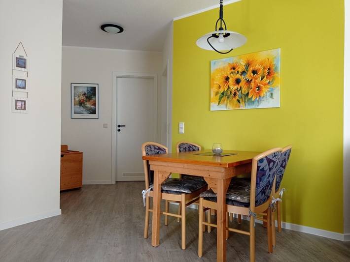 Ferienwohnung für 4 Personen, mit Balkon in Orth - 2