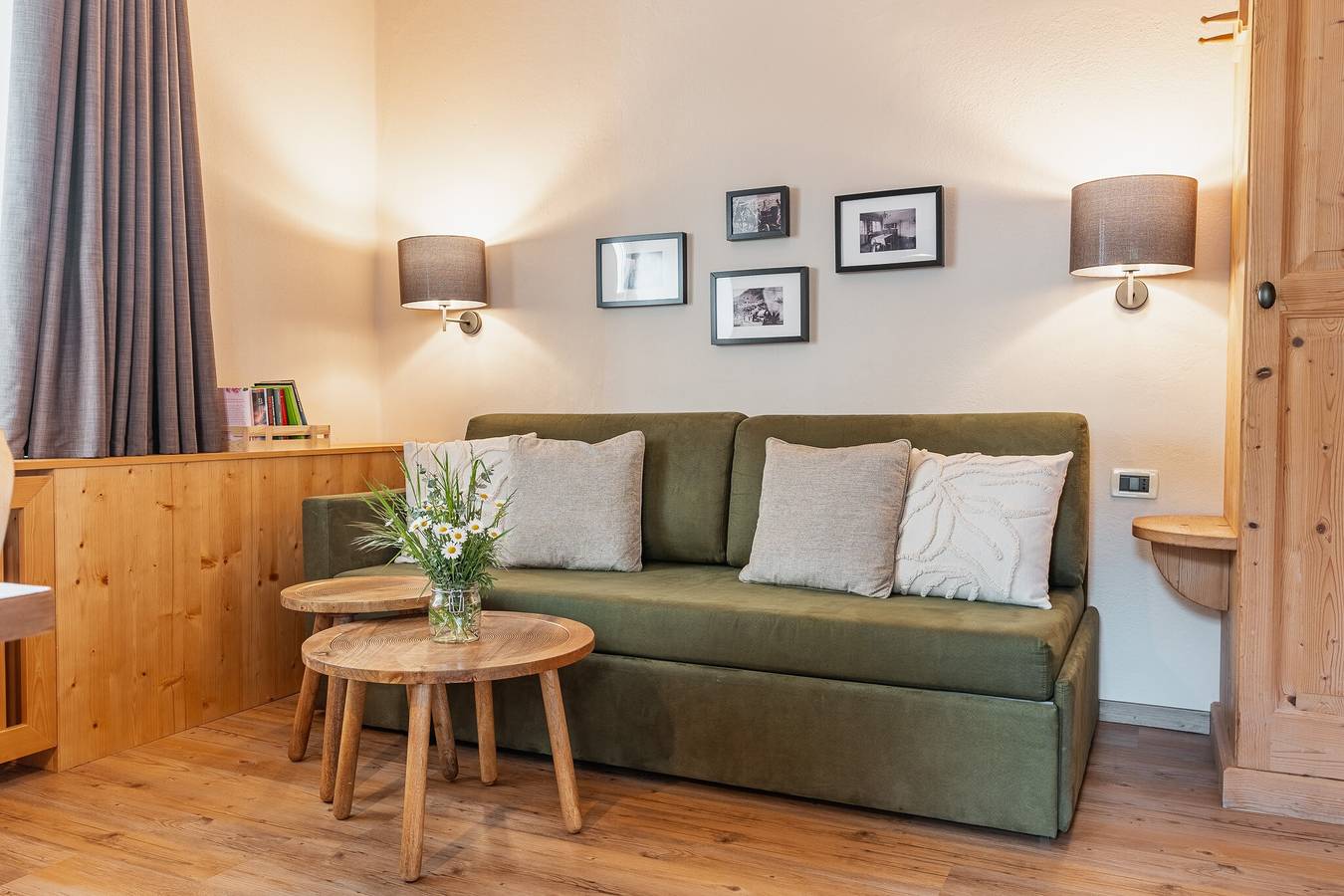 Entire apartment, Stay in a Village near Merano in Nals, Nonsberg Group