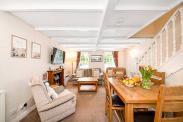 Villa With Pool for 6 People in Yorkshire, North Yorkshire, Photo 2