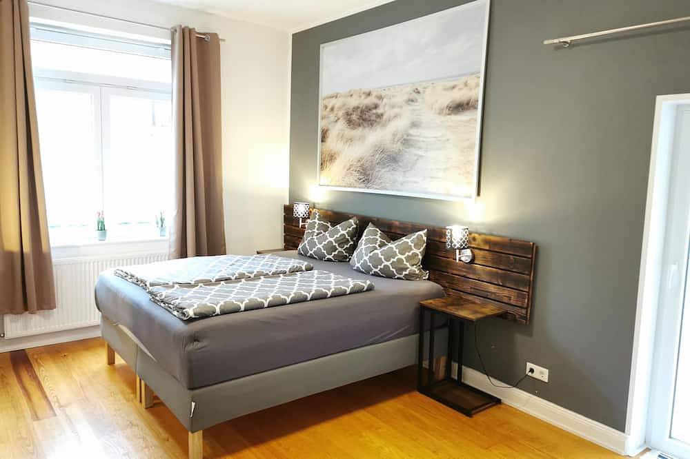Ganze Wohnung, 80m² Apartment mit 2 Schlafzimmern, mit sonniger Terrasse für bis zu 5 Personen in Bargteheide, Kreis Stormarn