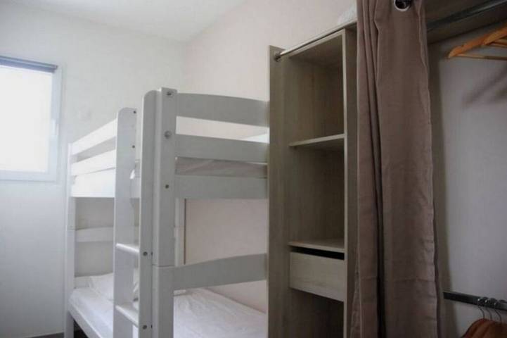 Location de vacances pour 6 personnes, avec terrasse et piscine à Puissalicon - 3