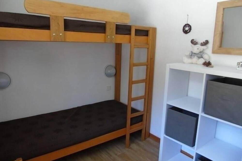 Apartamento entero, 2 Piezas para 4 pers. en Valfréjus cerca de pistas, balcón, parking gratuito in Valfréjus, Modane