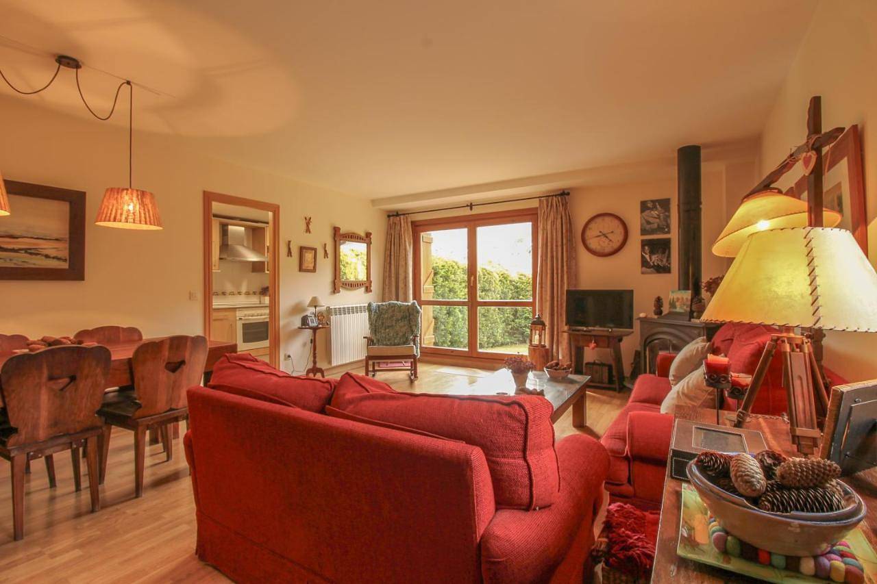 Apartamento entero, Two-Bedroom Apartment in Tramacastilla de Tena, Pirineo Aragonés