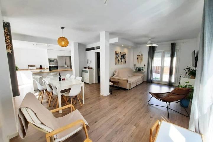 Casa de férias para 13 pessoas, com terraço em Rota