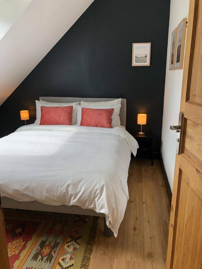 Gîte pour 4 personnes, avec jardin et vue à Locronan - 3