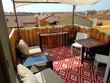 Gîte pour 5 personnes, avec vue ainsi que piscine et terrasse, animaux acceptés dans Plage des Aresquiers