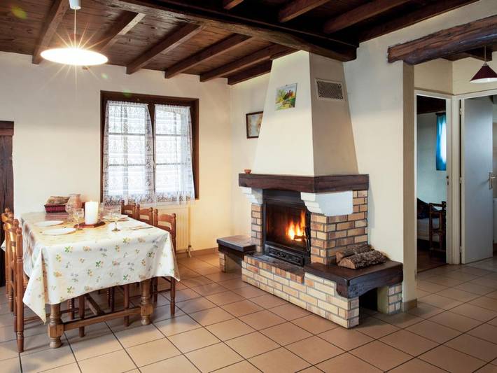 Gîte pour 4 personnes, avec jardin dans Montbrison - 3
