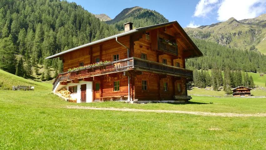 Hütte für 5 Personen, mit Balkon und Garten sowie Ausblick, kinderfreundlich in Tirol - 2