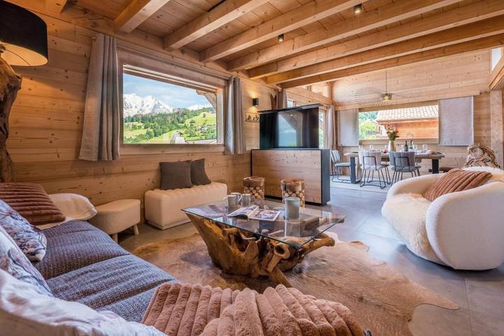 Location de vacances pour 10 personnes, avec vue et jardin dans Office De Tourisme De Combloux - 3