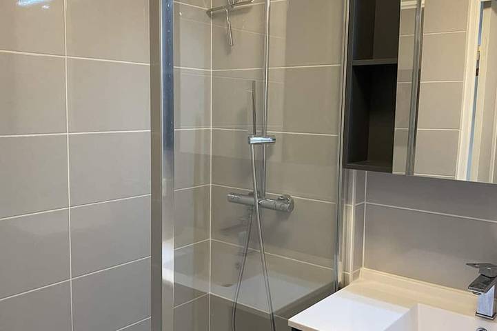 Apartamento entero, Apartamento de 3 habitaciones con ascensor en Dives-sur-Mer in Dives-sur-Mer, Region de Lisieux