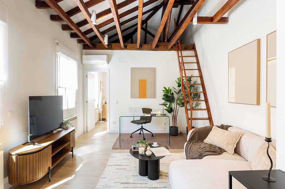 Ganze Wohnung, Willkommen in dieser eleganten und gemütlichen Wohnung im Herzen von Tetuán, einem der authentischsten und verkehrsgünstigsten Viertel Madrids. Ein Raum für Langzeitaufenthalte, mit viel Tageslicht und charmanter Architektur. in Tetuán, Madrid