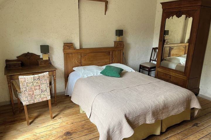 Gîte pour 12 personnes, avec piscine et jardin à Troo - 4