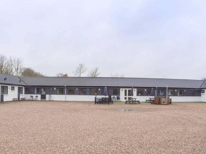 Ferienhaus für 40 Personen, mit Garten, mit Haustier