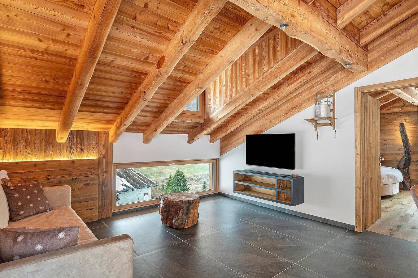 Ganze Wohnung, Apartment „Lòni Lodge Suite Saviana“ – Alpenblick, gemütlich, Balkon in Vermiglio, Adamello-Presanella-Alpen