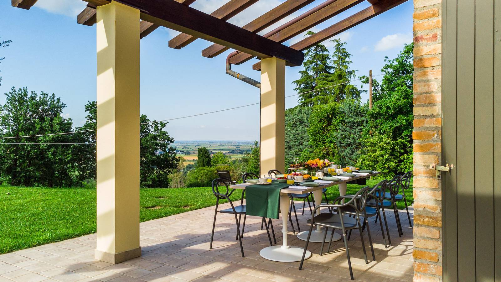Villa Pergola 8, Emma Villas in Castel San Pietro Terme, Provincia di Bologna
