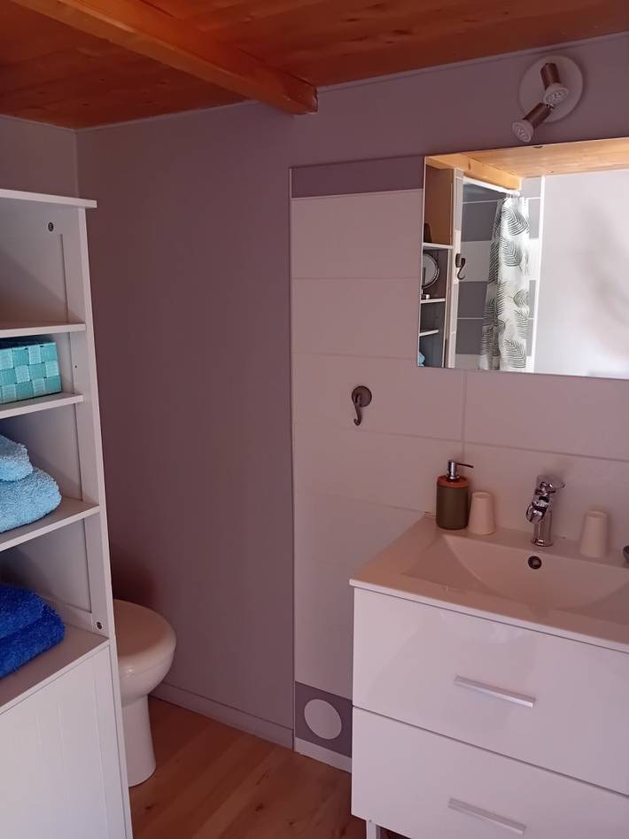 Chambre d’hôte pour 2 personnes, avec terrasse dans le Cantal - 4