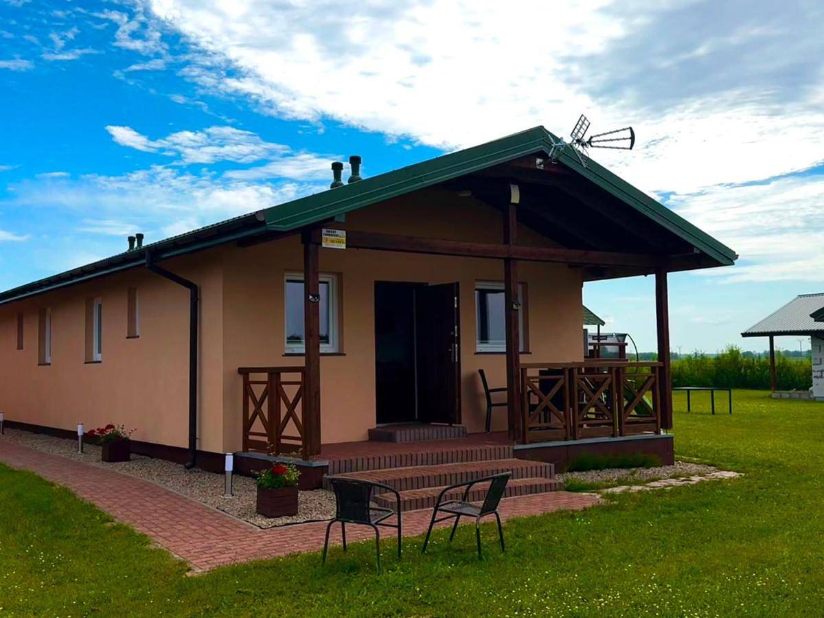 Domkiuweroniki in Mielno, Powiat koszaliński