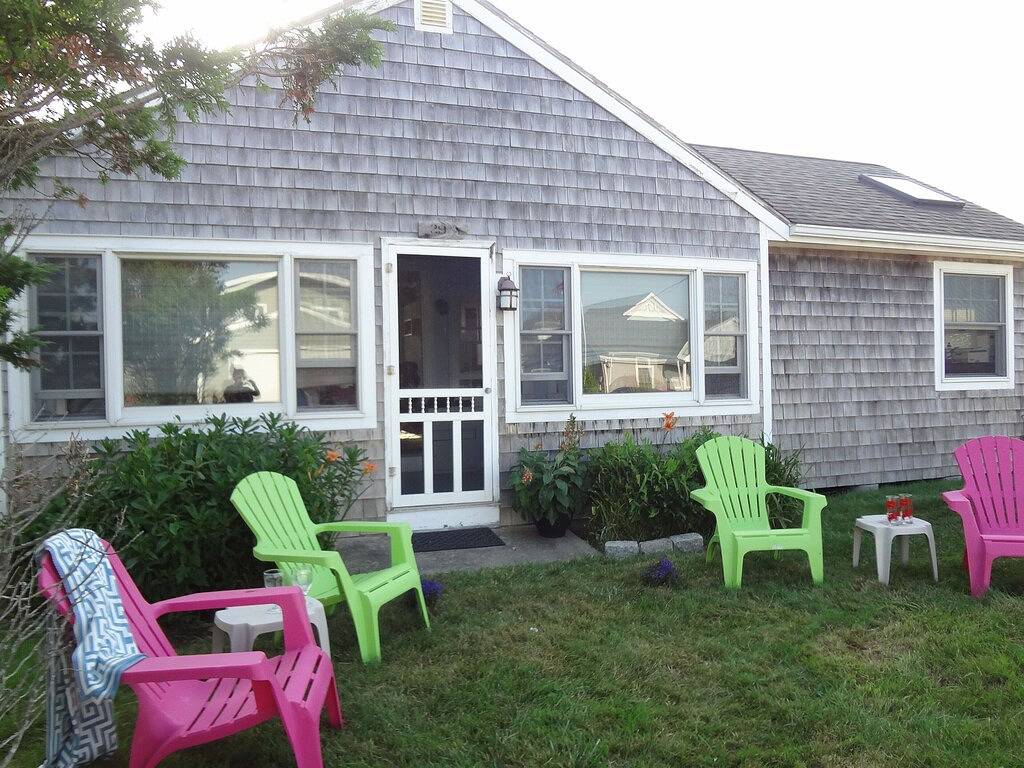 Herbsttage sind das Beste! Classic Beach Cottage, Schritte zum Ocean Break. in Narragansett, Washington County (RI)