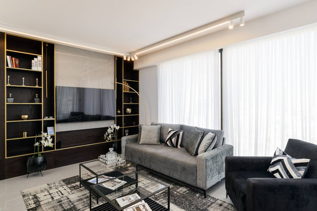 Entire apartment, Mamad High End 2Br with City & Sea View by Feelhome in Tel Aviv, Tel Aviv District